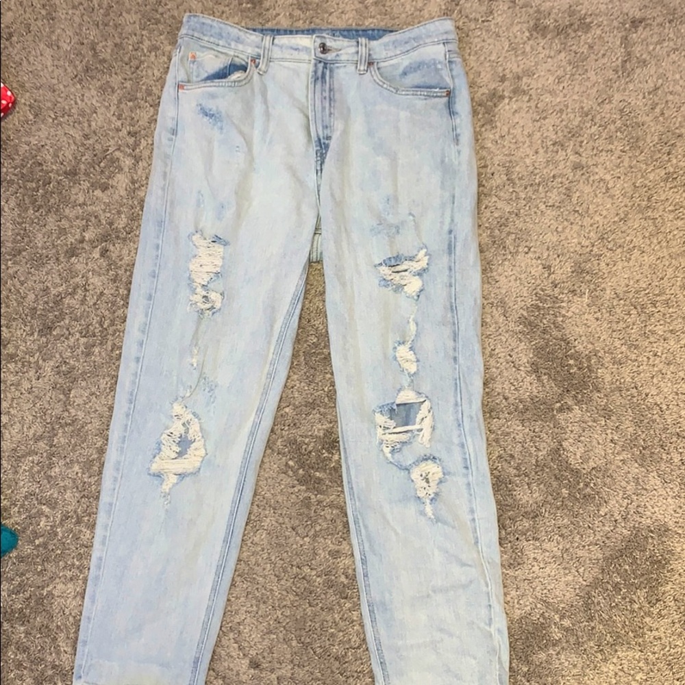 Ripped boyfriend jeans